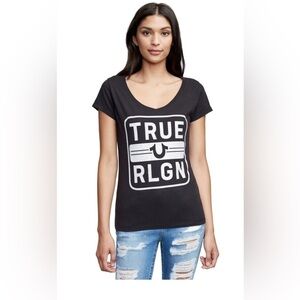 True Religion round V-neck tee size M